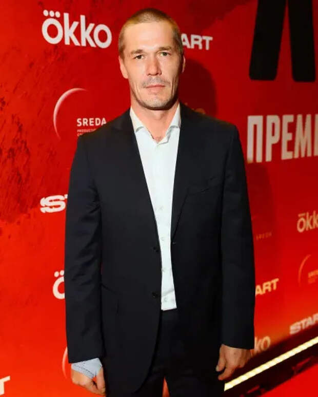 Артём Быстров