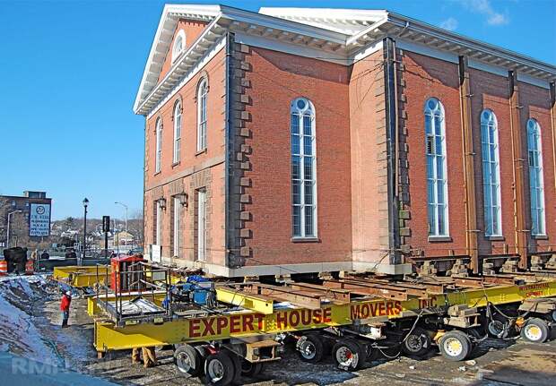 Перемещение зданий целиком: фотоподборка и видео