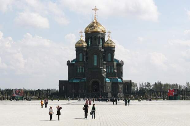 10 самых больших церквей России (ФОТО)