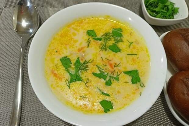 Фото к рецепту: Грибной суп с плавленным сыром