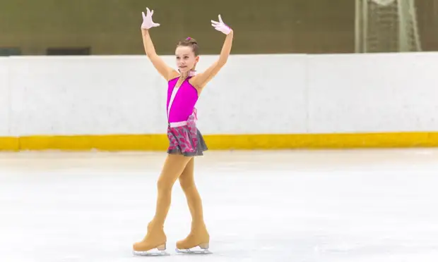 В Северодвинске прошли областные соревнования по фигурному катанию