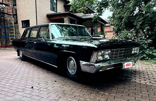 Уникальный правительственный ЗИЛ-114 продают в Москве: мотор V8 на 300 л.с. и «автомат» — по цене новой BMW 740d xDrive