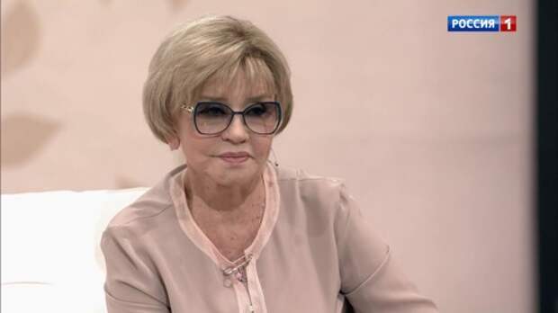 Вера Алентова госпитализирована