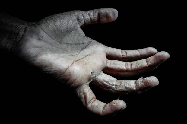 В Фонтанке увидели труп молодого мужчины