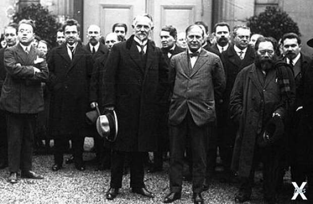 Христиан Раковский и Леонид Красин в Париже. 1924 год