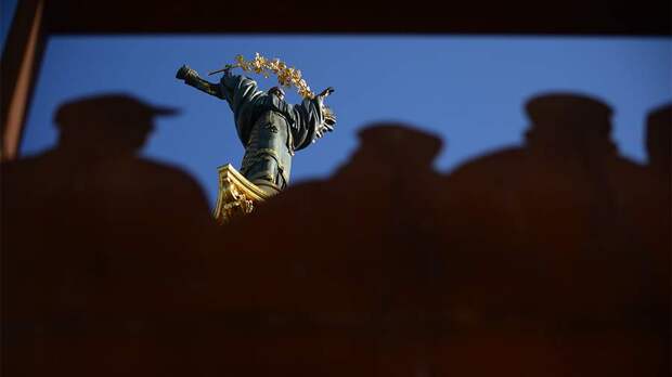 Дипломат Бакланов указал на желание Запада затягивать переговоры по Украине