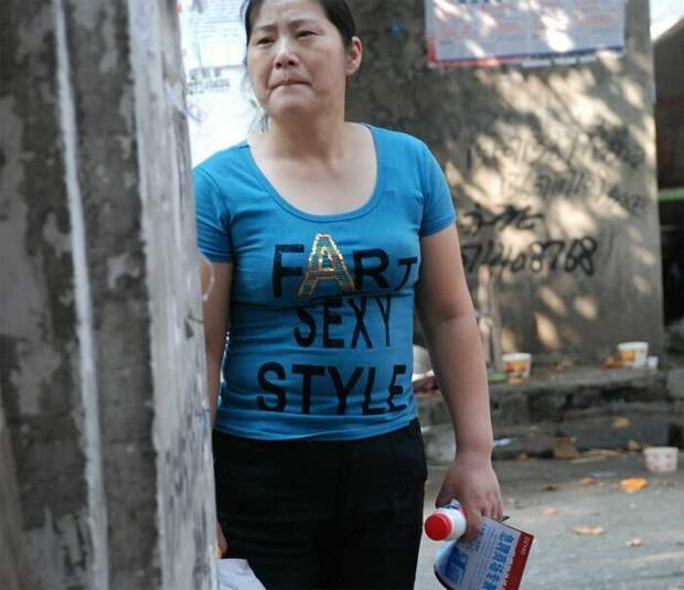 Абсурдные надписи на английском на одежде непонимающих китайцев