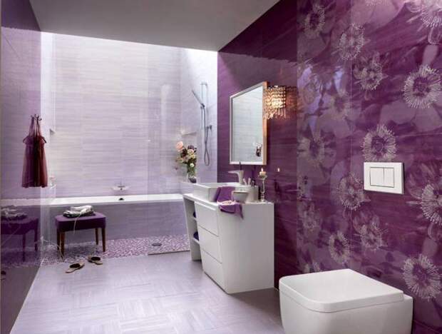 Фиолетовая ванная комната – это всегда необычный и богатый дизайн в сочетании со свежими нотками.