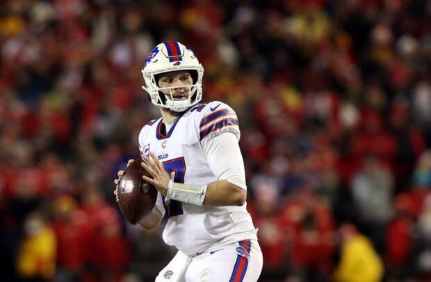aaron-donald-compares-josh-allen-former-nfl-star