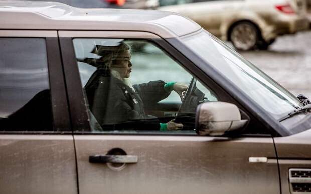 Преступники придумали очередную приманку для водителей на парковках