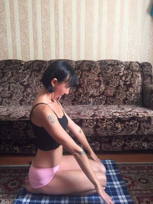 Йога может многое: эти упражнения помогут снять боль в горле
