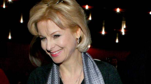 Развод спустя 25 лет: кто покорил сердце телеведущей Валентины Пимановой после расставания с мужем?