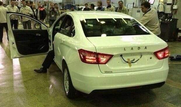 Первые фото серийной Lada Vesta ваз, веста, лада, новинка