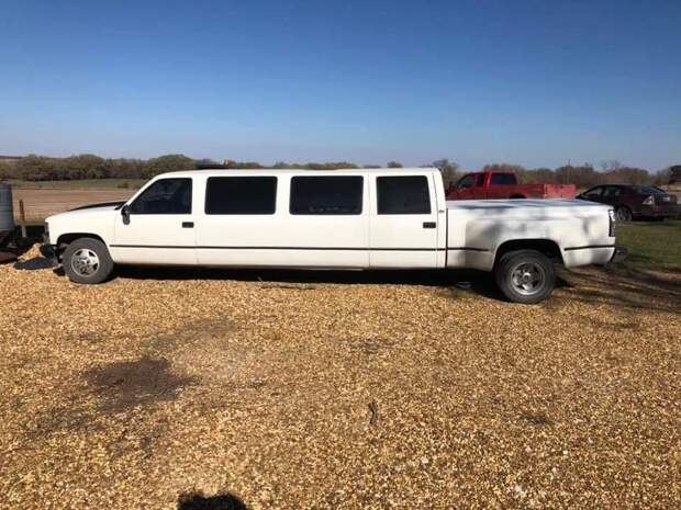 Лимузин Chevy Silverado - пикап для вечеринок
