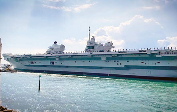 Морякам британского Королевского флота урезали алкогольное довольствие