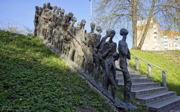 25 самых трогательных памятников тем, кто участвовал во Второй Мировой войне