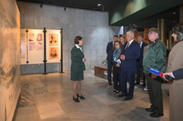 Владимир Колокольцев посетил мемориал Хосе Марти в Гаване