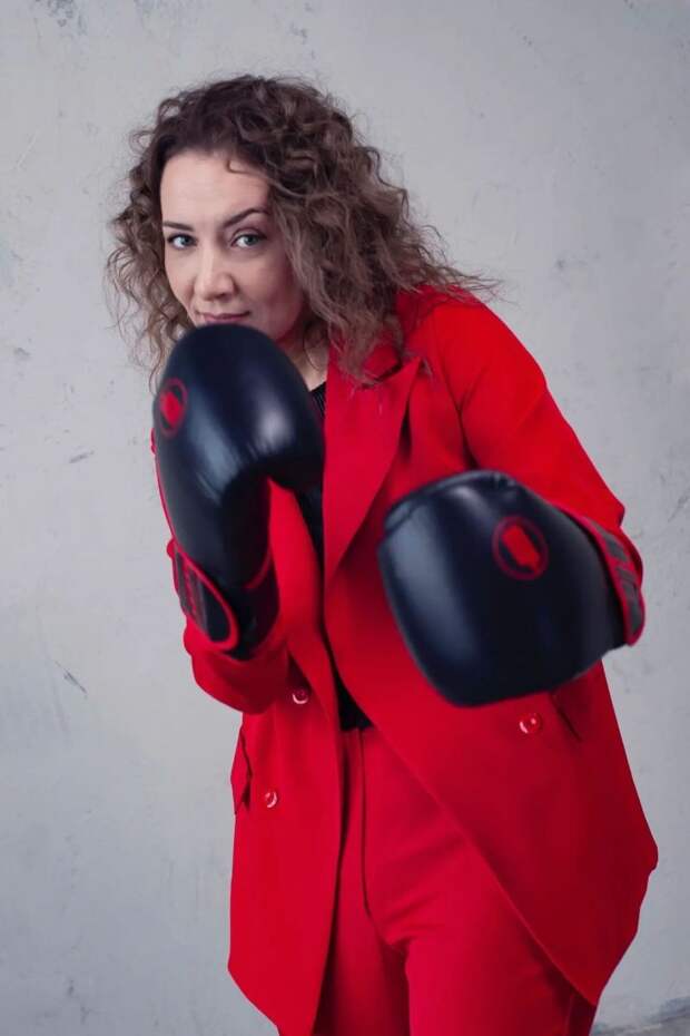 Спрос на коучей и тренинги в России за 2025 год упал на 43%