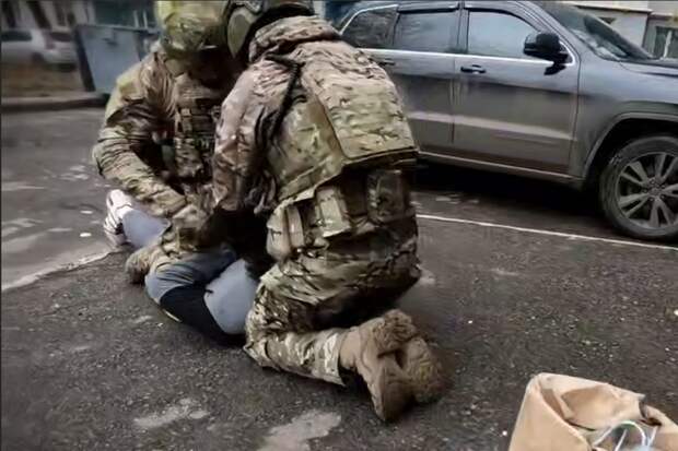 ФСБ задержала жительницу Донецка за шпионаж и призывы к насилию против России