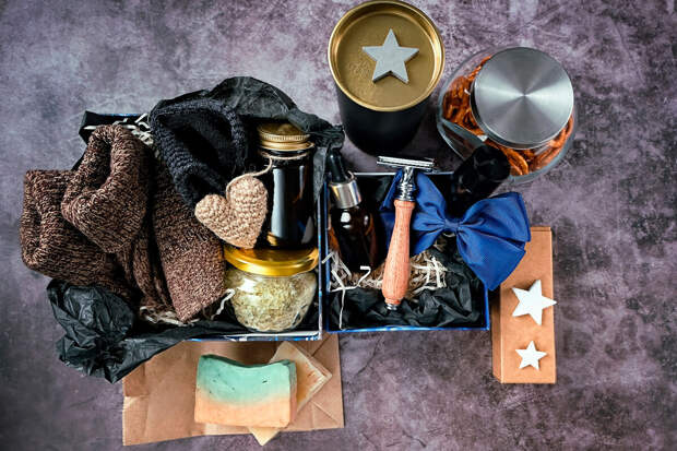 Психолог Чепалов: "мужской набор" на 23 Февраля может расстроить и обидеть