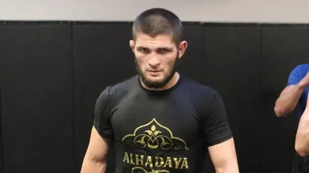 Нурмагомедов в Абу-Даби готовится к бою с Порье под усиленной охраной