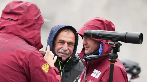 «Сашка умеет стрелять быстро»: Касперович о резервах Логинова, смене марки лыж и проблемах молодёжи