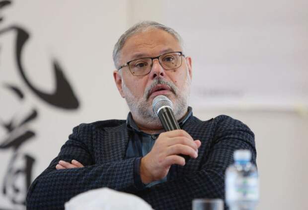 Когда Россия ответит прибалтам за прилетающие дроны, объяснил Хазин