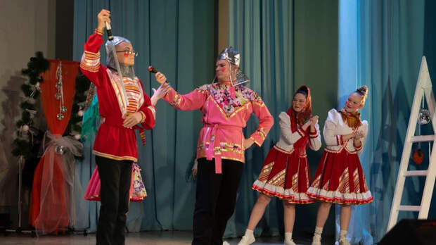 Новогоднюю сказку для глухих и слабослышащих детей показали в Барнауле