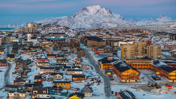 В МИД РФ указали на неспособность Европы защитить Гренландию