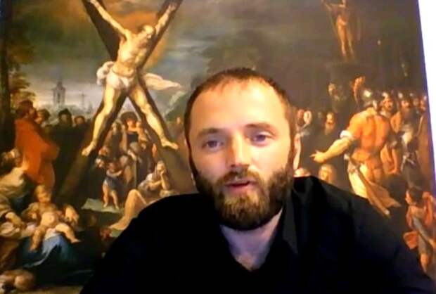 Александр Калинин записывает очередную серию для своего видеоблога. Фото: Личная страничка героя публикации в соцсети