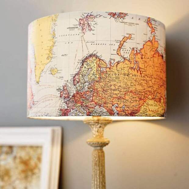 Настольная лампа из географической карты