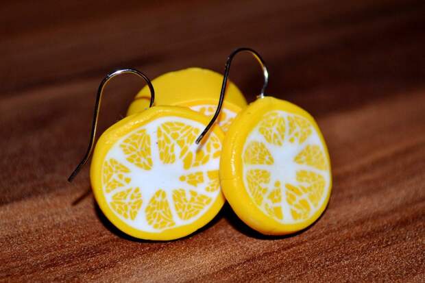 украшения в виде лимона