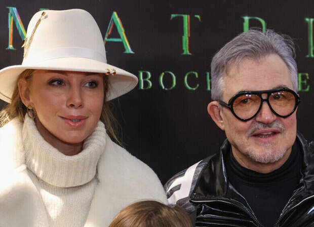 Подруга Диброва объяснила, почему он сомневается в любви экс-жены и Товстика