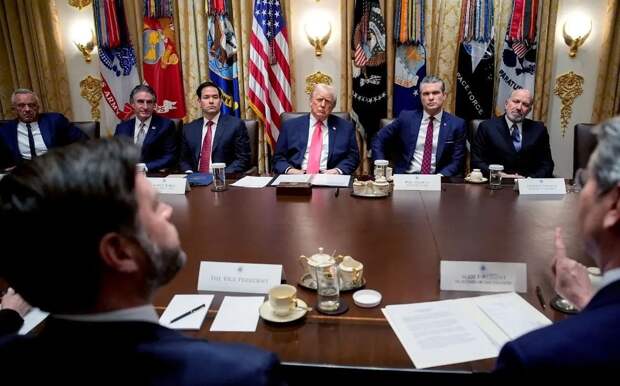 «Мир через силу» и «гибкий реализм»: основные тезисы новой стратегии