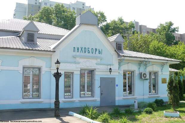 На Онежской завершился ремонт кровли дома-памятника