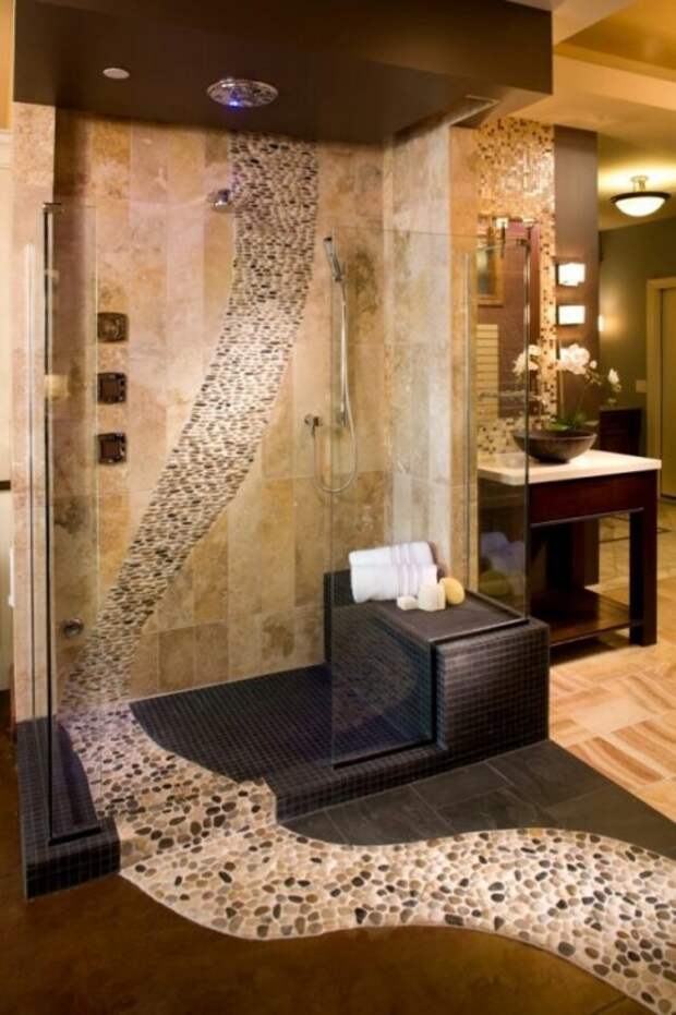 В большинстве малогабаритных квартир для помещения ванной комнаты отводится небольшая площадь, поэтому важно продумать, каким будет дизайн плитки.