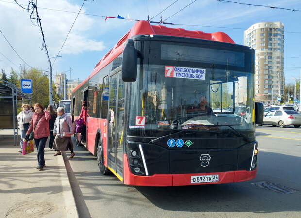В Иванове вышли на линию новые автобусы ЛиАЗ большой вместимости