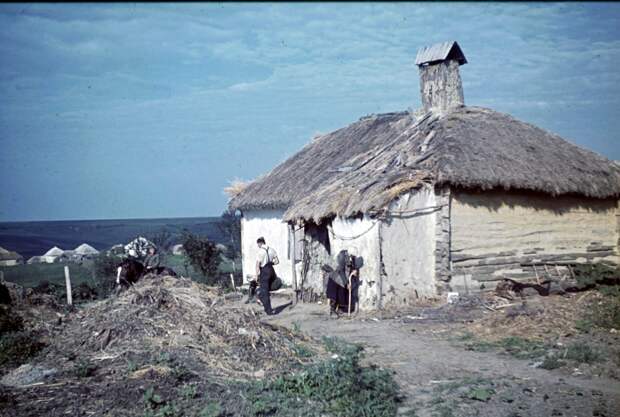 1943 belgorod-by-franz-grasser-хата 1943 belgorod-by-franz-grasser-хата