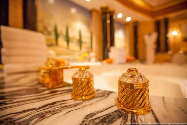 BurjAlArab28 Золото для шейхов и олигархов: самый дорогой номер в семизвездочном отеле Burj Al Arab