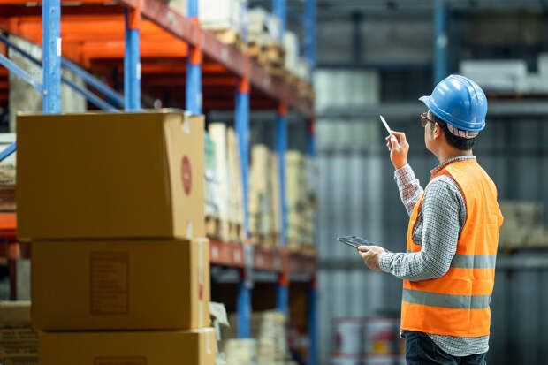 Эксперт Пахомов из СДЭК: перед Новым годом лучше выбирать доставку до ПВЗ