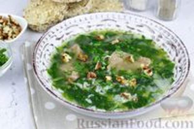 Фото к рецепту: Суп с говядиной, рисом и шпинатом