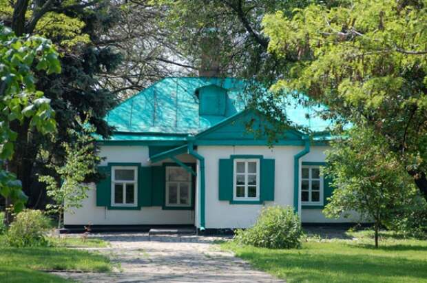 Отчий дом писателя в Таганроге.