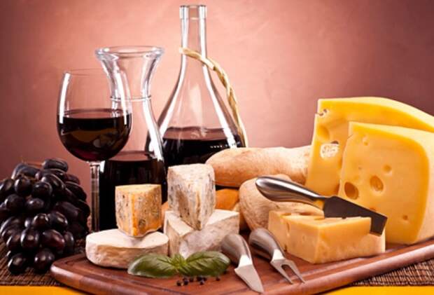 Сырный сомелье - специалист, который профессионально разбирается в сортах сыра.