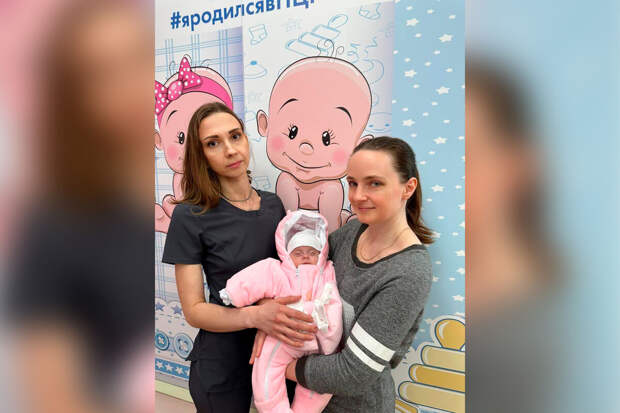 В Ростове врачи выходили новорожденную девочку с весом 870 граммов