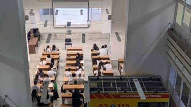 Занятие в медицинском вузе / Фото: amic.ru