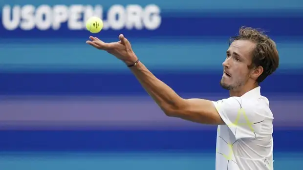 Медведева поздравила Медведева с выходом в полуфинал US Open