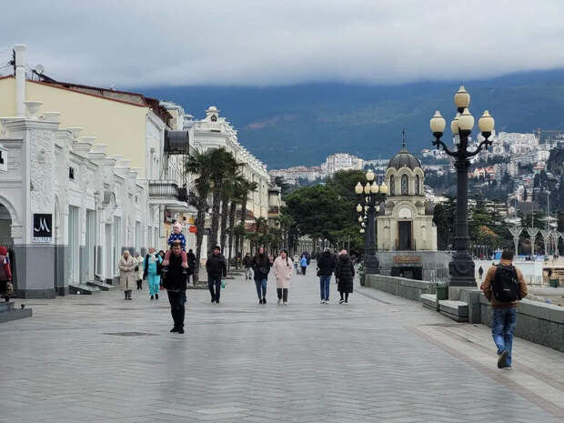 "Станет русской Калифорнией": Расцвет Крыму после СВО предрёк Живов. Но надо решить большую проблему