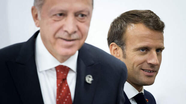 Макрон обсудил с Эрдоганом ситуацию на Ближнем Востоке и Украину