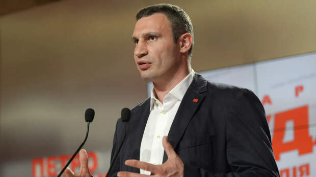 Кличко призвал киевлян по возможности покинуть город