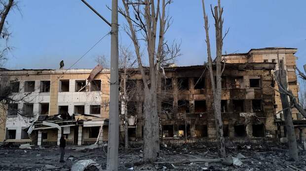 Двойные стандарты Запада: трагедия в Иране, игнорирование в Донбассе